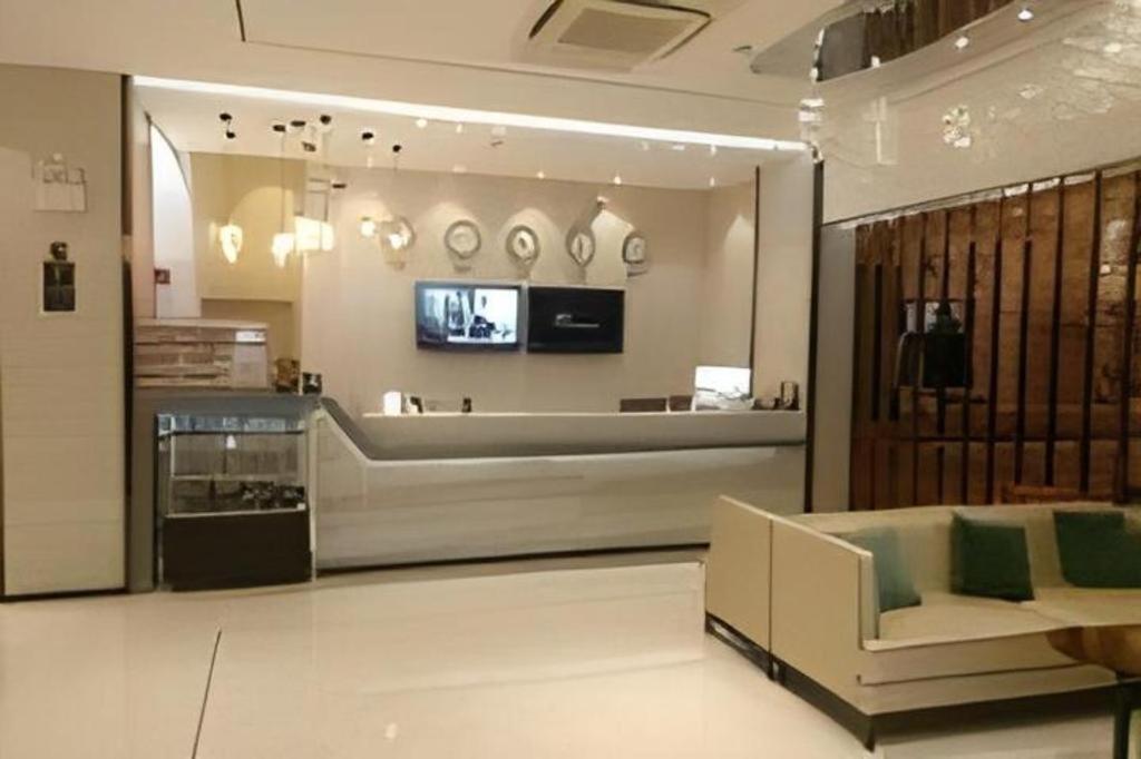 Hotel Comfort Chongming Baotown